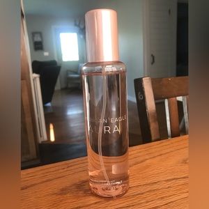 American eagle AURA body mist